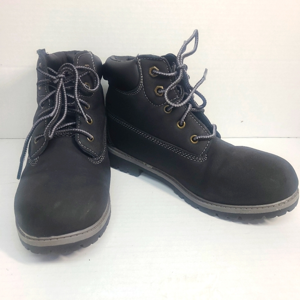 Wonder Nation Boys Boots Black Lace Up Non Marking Sole Boots Size 4